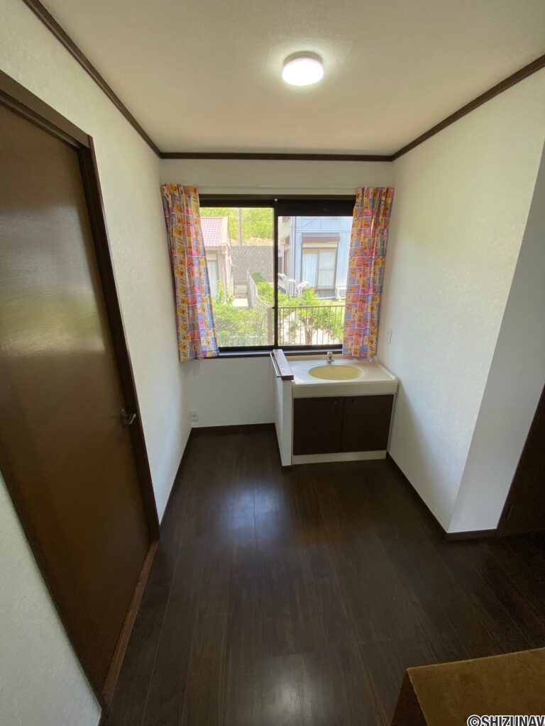 掛川市本郷　中古