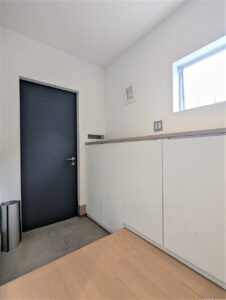 静岡市　葵区北安東5丁目2-19 室内