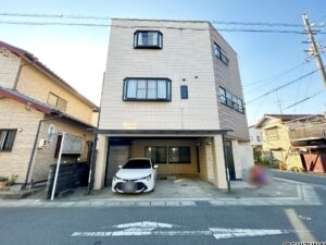 【リフォーム中/外観】別角度