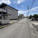 南東側前面道路