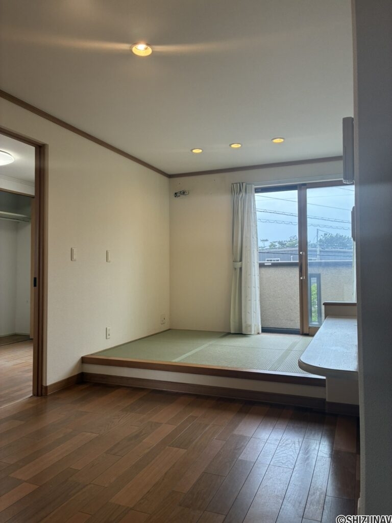 富士市中丸　ミオーレ　中古