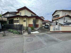 北西道路面より敷地全景