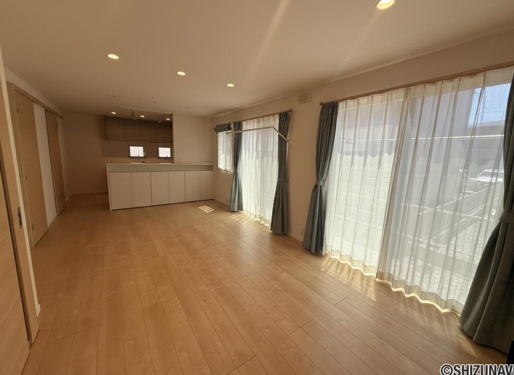 磐田市見付　ブリックタウン内　セキスイハイムの中古住宅の画像