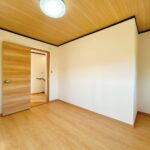 羽鮒【リフォーム済】2階南東側6帖洋室別角度