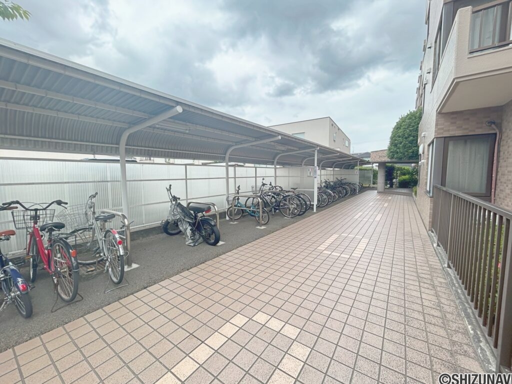 カチタス　ロイヤルシャトー藤枝高洲　駐輪場