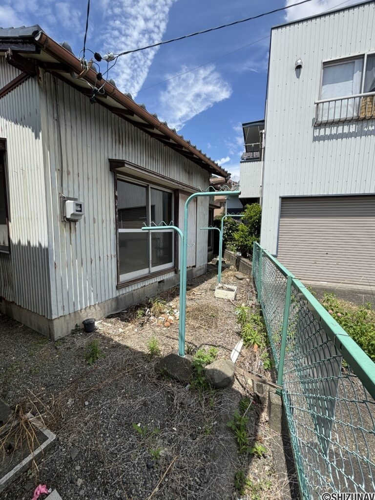 敷地内　北西側