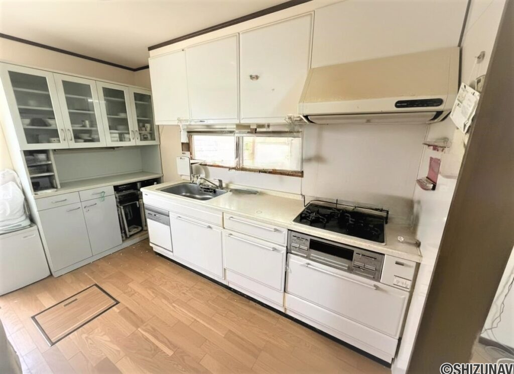 キッチン※本画像はAI処理により家具を削除しているため、現況と相違がある場合がございます。
