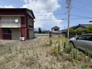 敷地内②