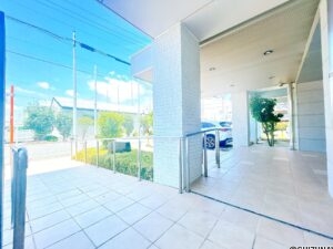 【マンションエントランススロープ】