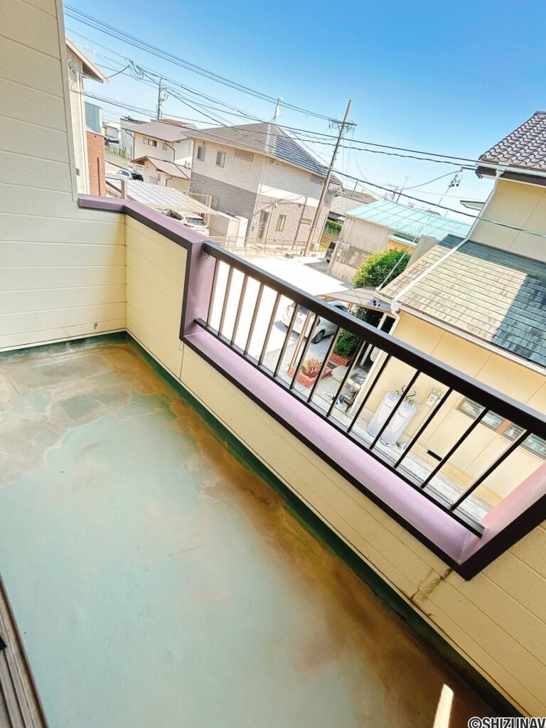【バルコニー】