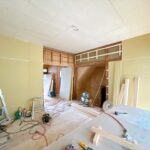 【リフォーム中/1階約9帖洋室別角度】現在は和室ですが、洋室へとリフォームいたします。現代のライフスタイルに合わせた住空間へ生まれ変わります。