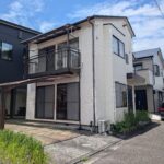 南側から。駐車場は1台です。