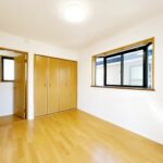 【リフォーム後／2階東側洋室】2階洋室はクリーニングと建具建付けの調整を行いました。