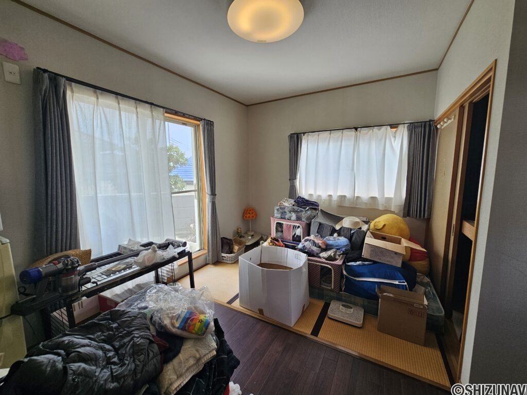 2階　7帖部屋