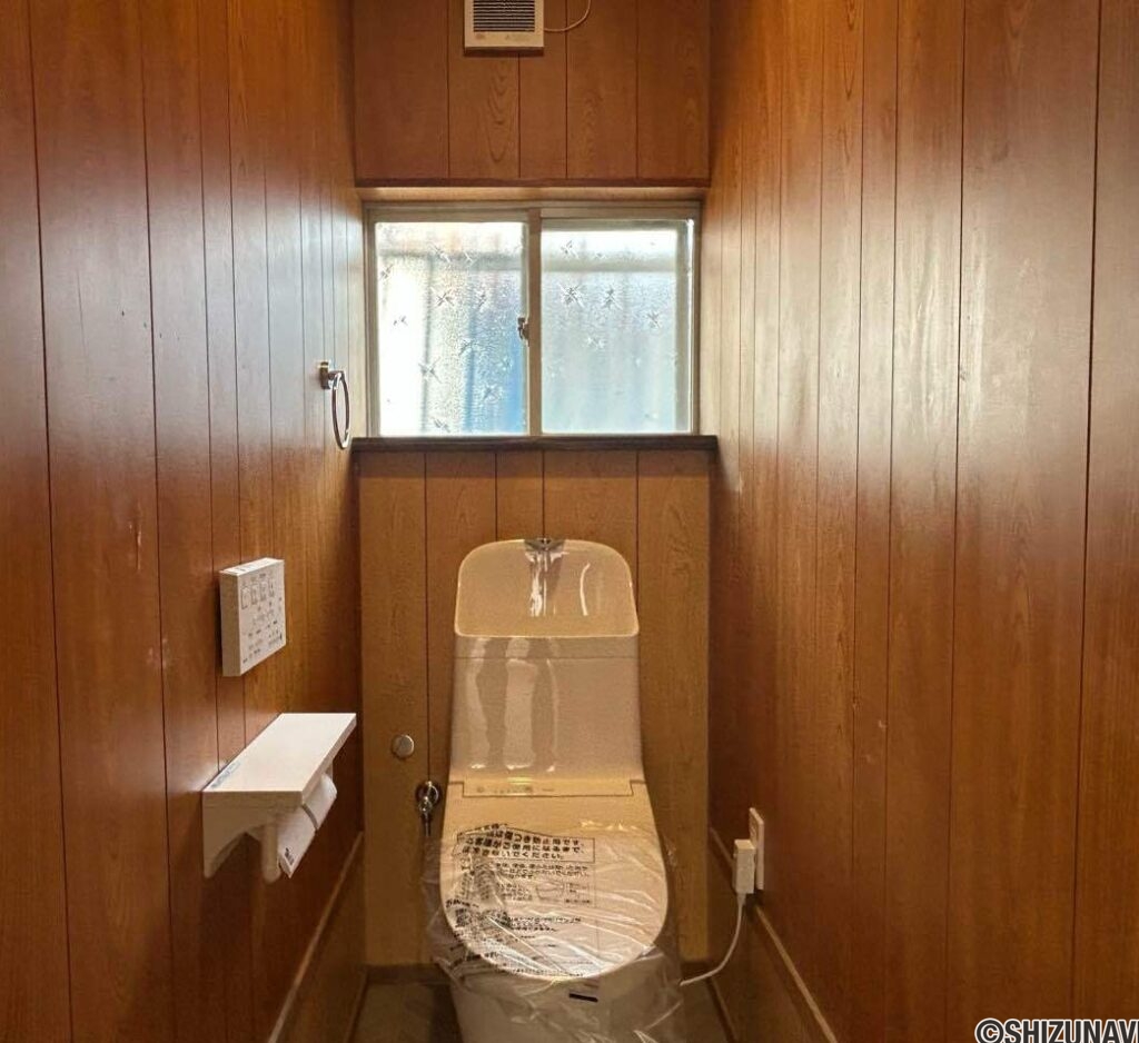 1階トイレです