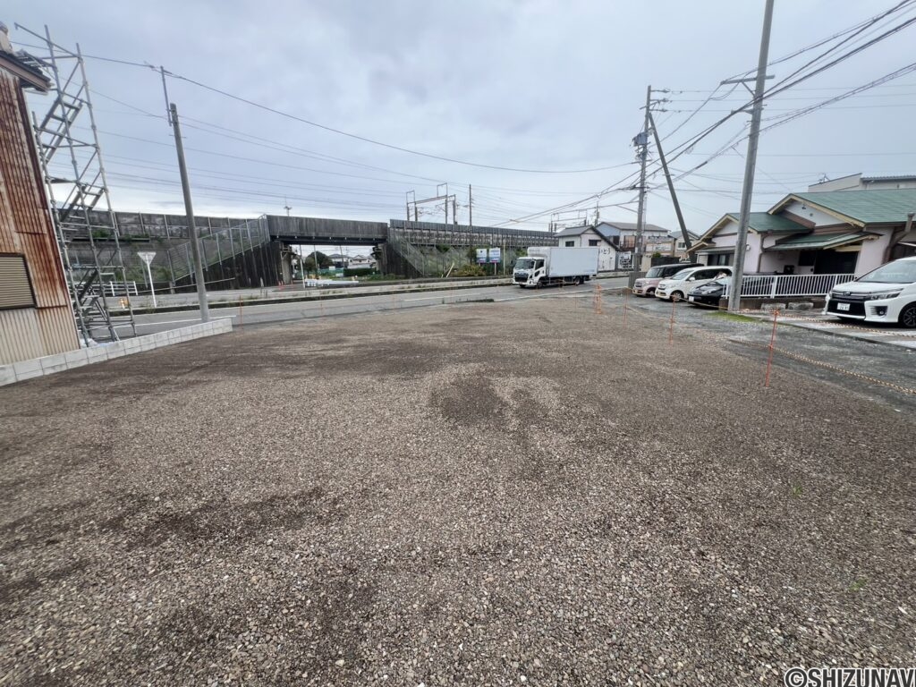 北側より