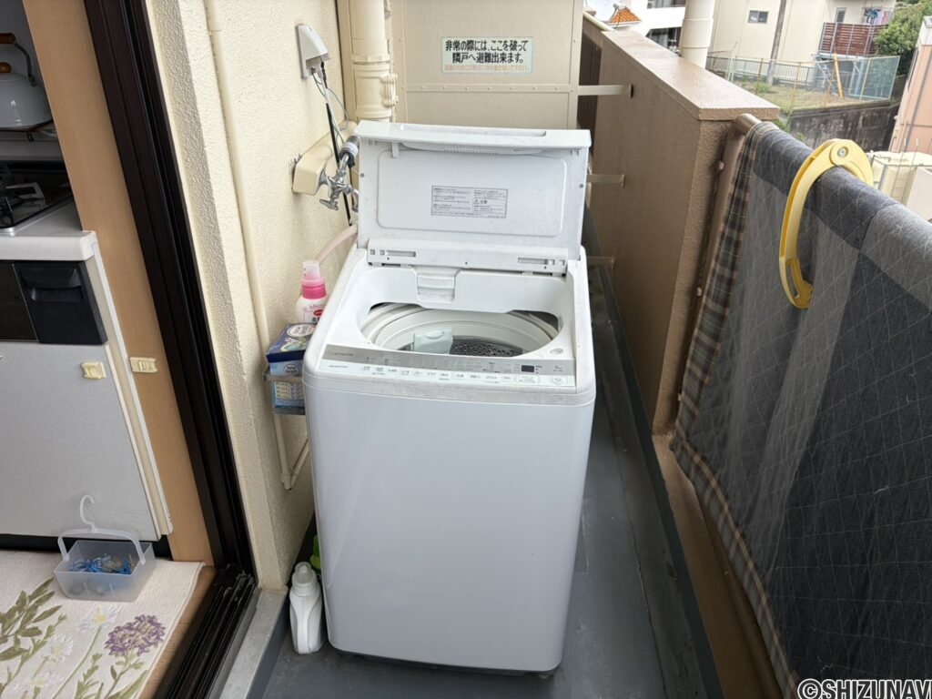 洗濯機置き場　ベランダ