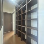 2階廊下収納になります。