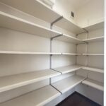 リビング収納になります。
