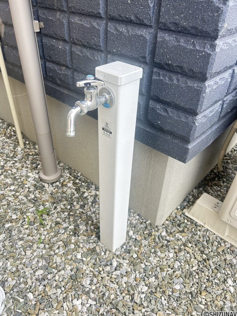駐車場側外水栓になります。