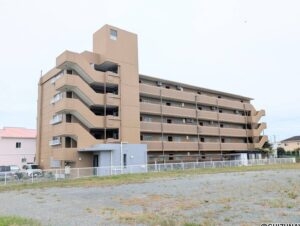 グラン・コ－ト市野　205号室　3LDKの物件画像