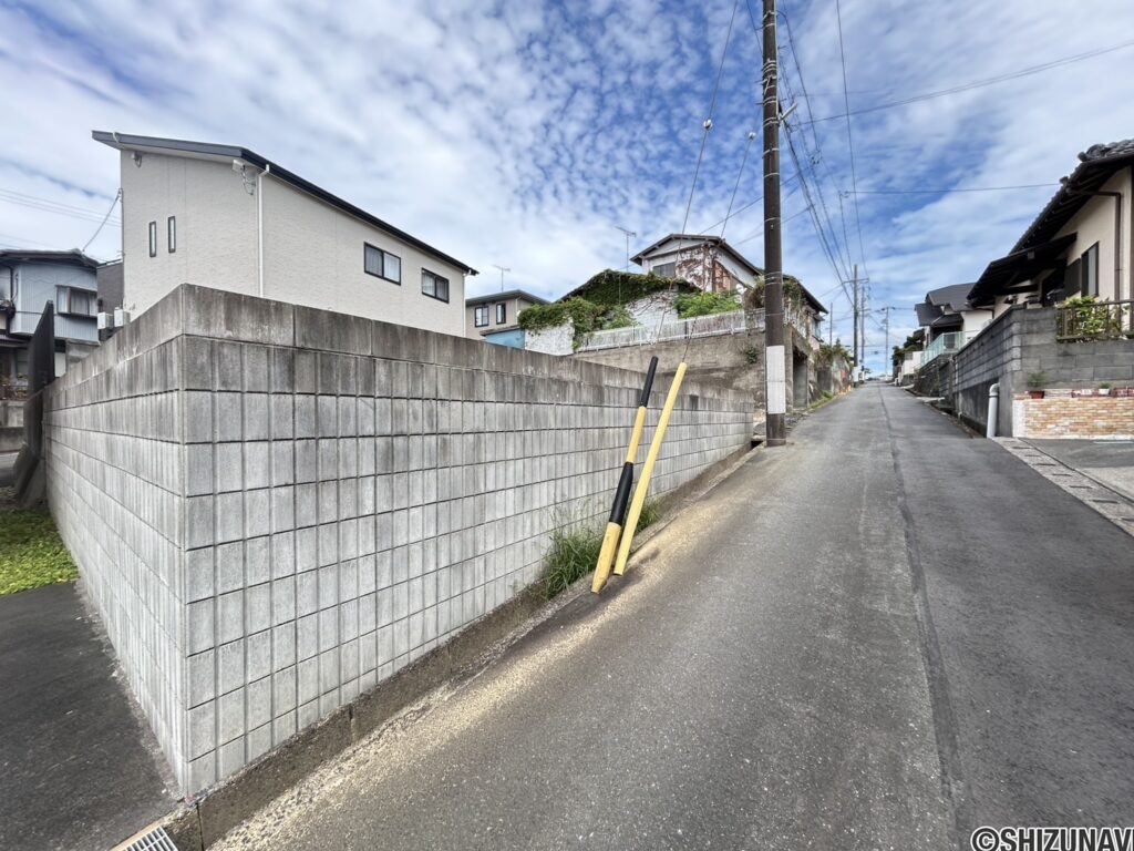 前面道路になります(西側から撮影)