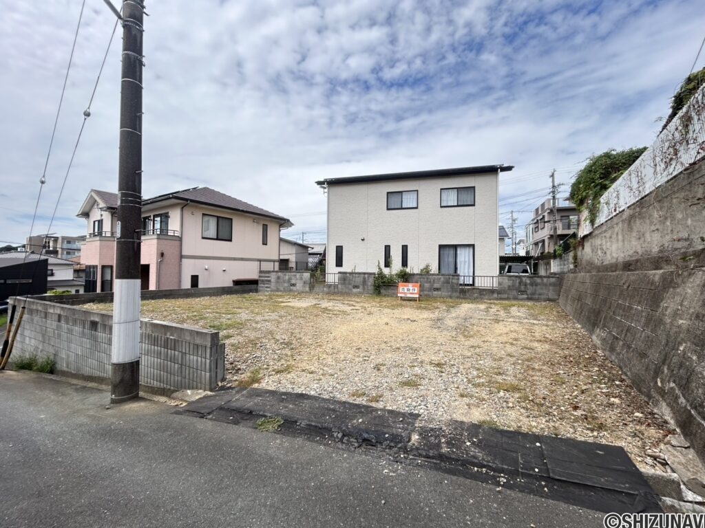 土地全景になります(進入路)