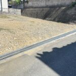 進入路になります。幅を広げグレイチングを新設いたしました。