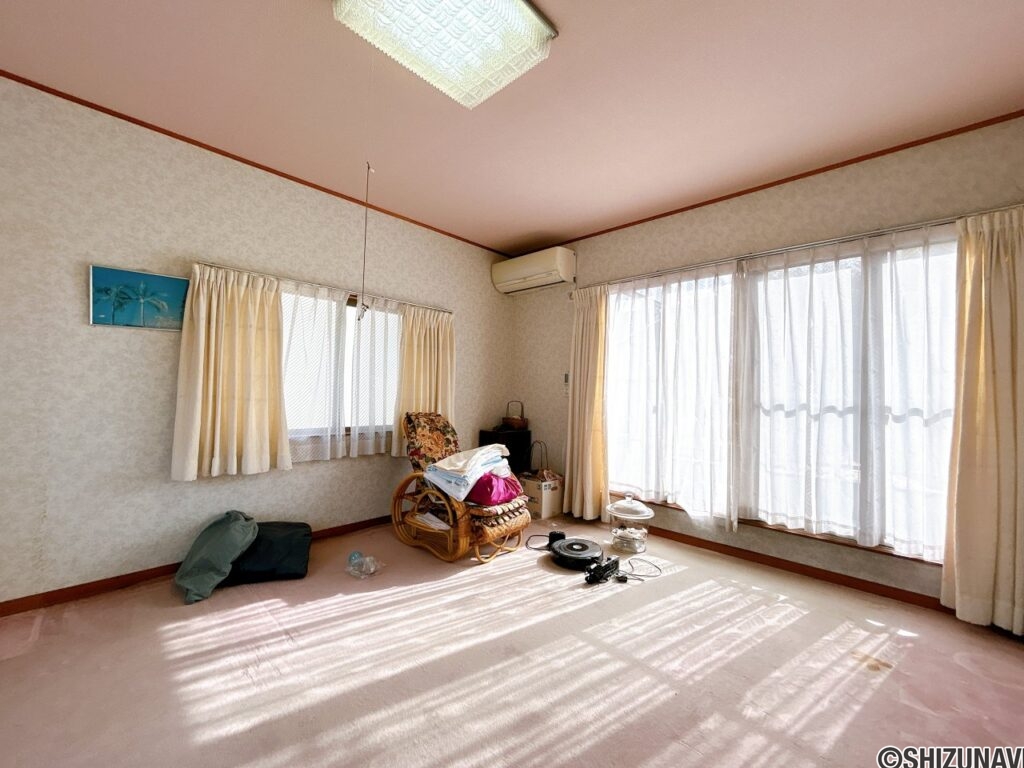 【2階10帖洋室】