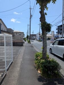 【前面道路・歩道】南側