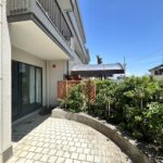 【お庭】専用庭付き住戸です。ガーデニングやお子様の遊び場としても活用できます。