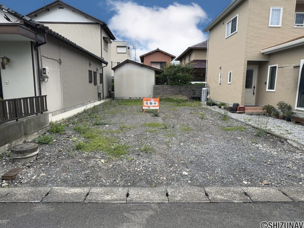 公簿面積102.46㎡（30.99坪）