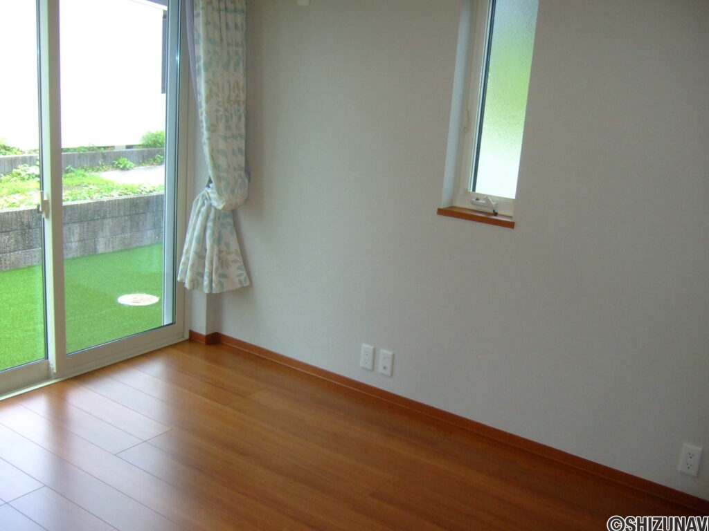 小山町用沢主審室5.4帖