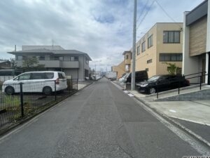 葵区　中古　前面道路