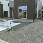 駐車場は車種のよっては４代駐車可能