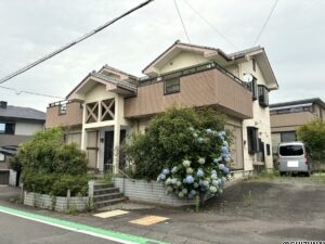 富士市江尾　中古住宅　6SLDKの物件画像