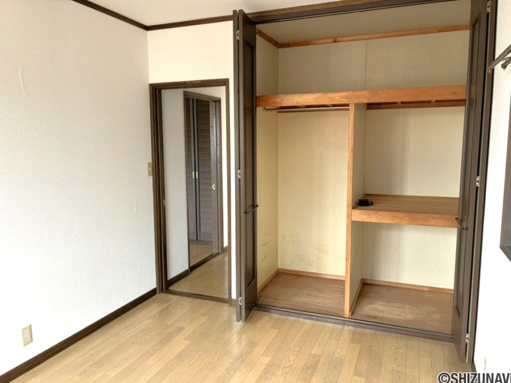 2階　洋室