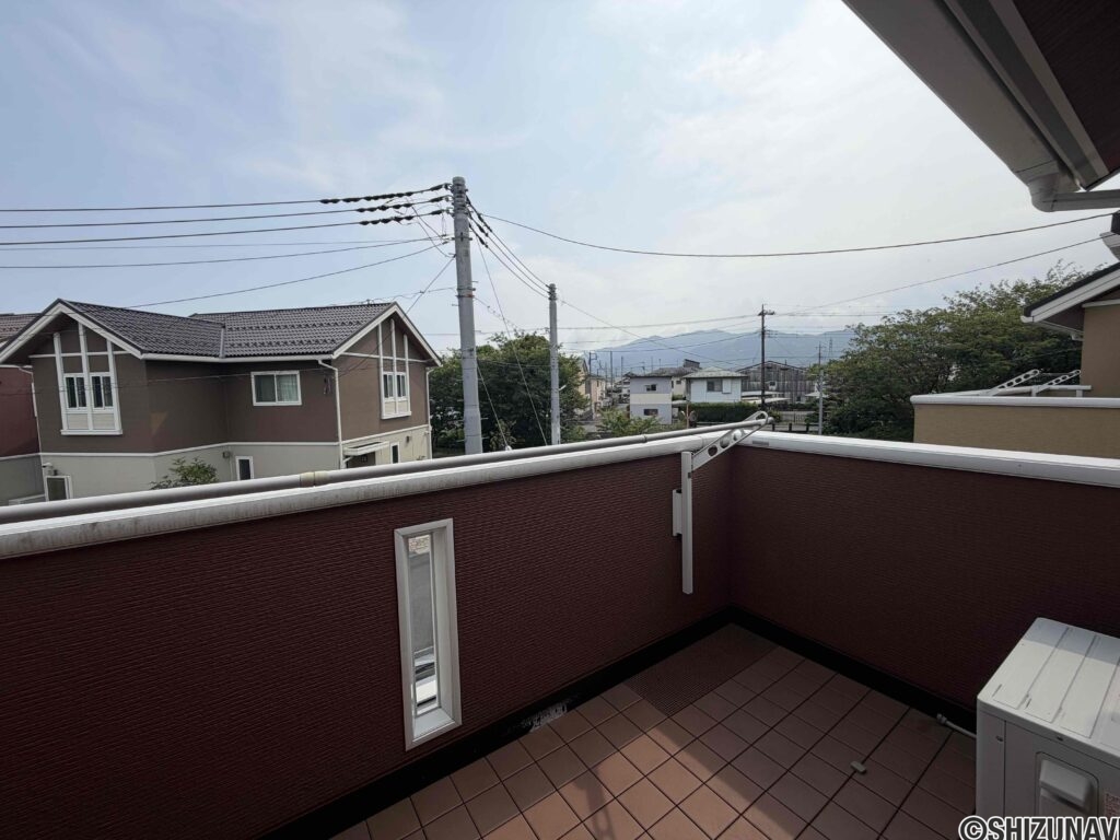 日当たりの良いバルコニー。