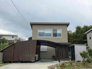 大きな窓を設えた2階リビングから四季折々に姿を変える富士山の眺望を愉しめます。