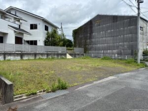 富士市天間　中古住宅　7LLLDDDKKK　三世帯向きの画像