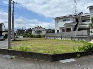 富士市天間　中古住宅　7LLLDDDKKK　三世帯向きの画像