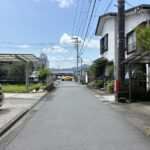 前面道路　北側から南側向き