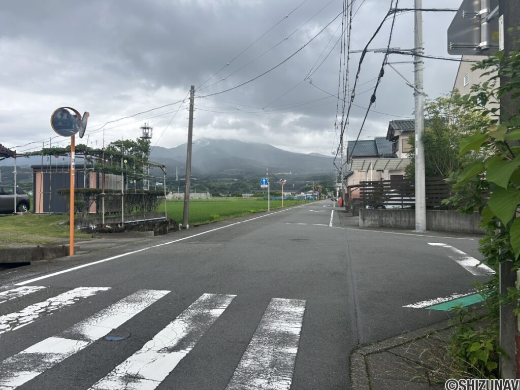 物件北方向 道路の写真です。