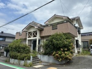 富士市江尾　中古住宅　6SLDKの物件画像