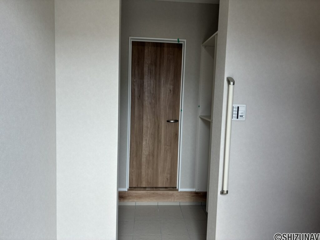 ２号棟玄関