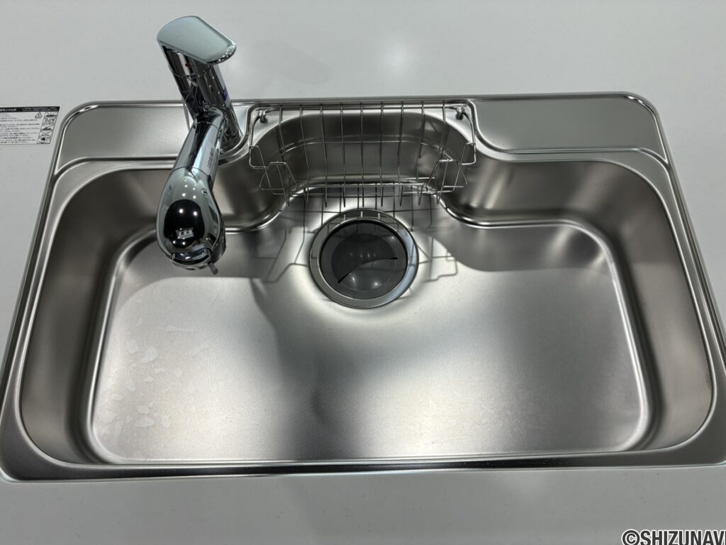 １号棟キッチン水洗