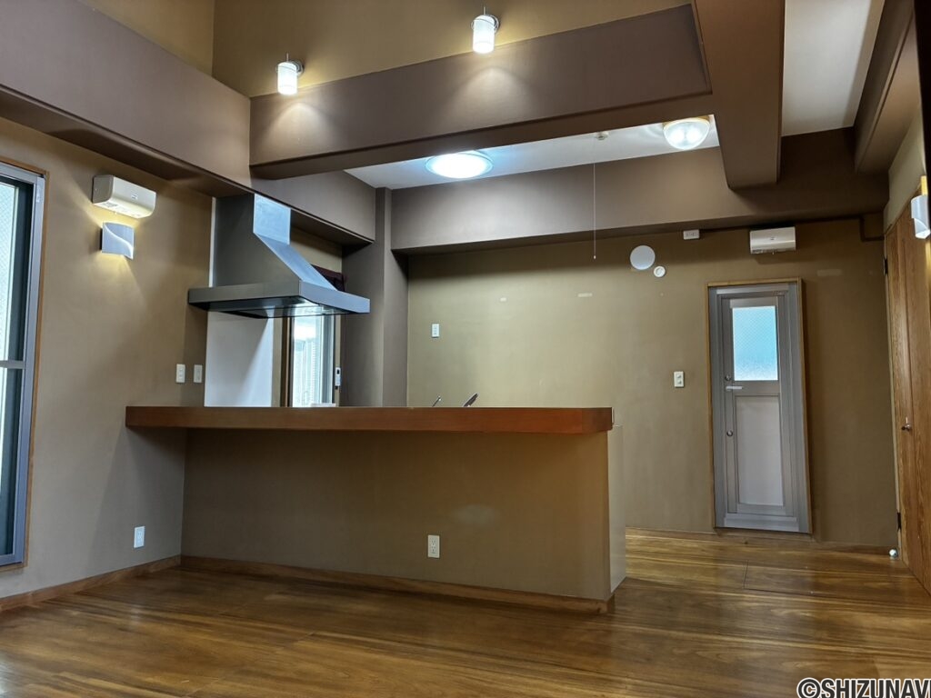 沼津市東間門　3LDK+納戸　中古住宅の画像