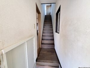 駒越東町　1階階段
