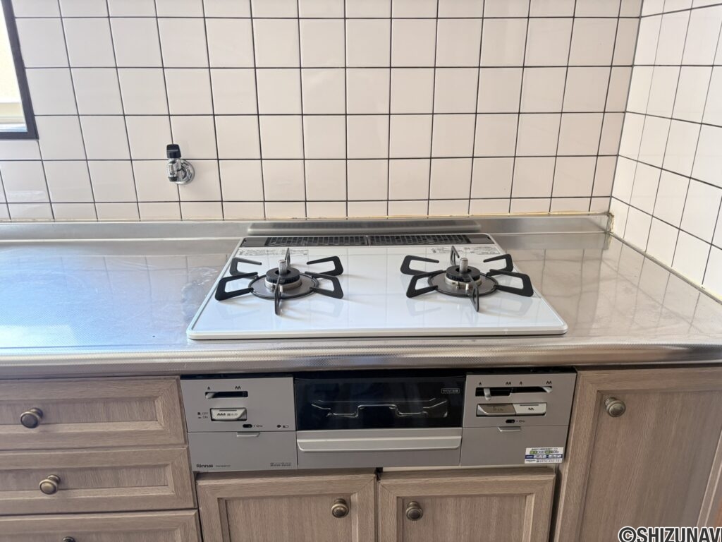 駒越東町　ガスコンロ