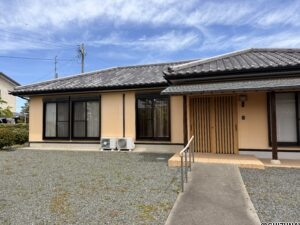 浜松市中央区下江町　中古住宅　バリアフリー平屋　4DK　敷地広々150坪超　線引き前宅地　即案内可能の物件画像